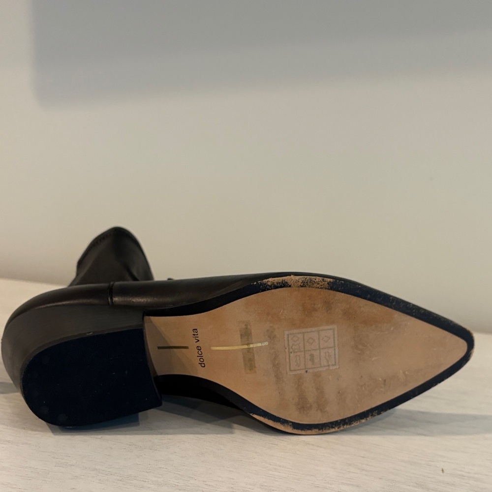 Dolce Vita Black Leather Ankle Booties - Picture 6 of 8